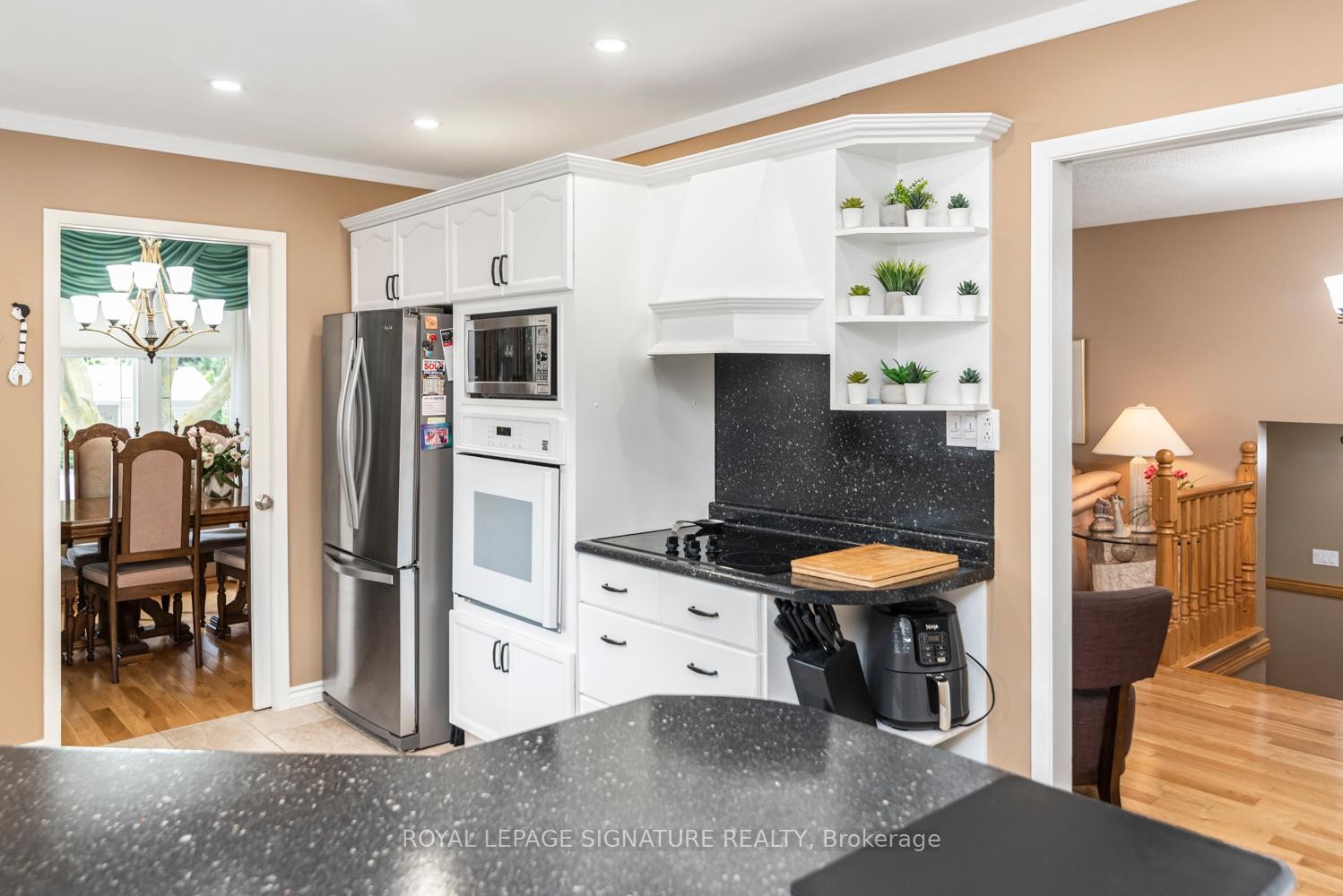 









55


Hanover

Place,
Hamilton,




ON
L8K 5X7

