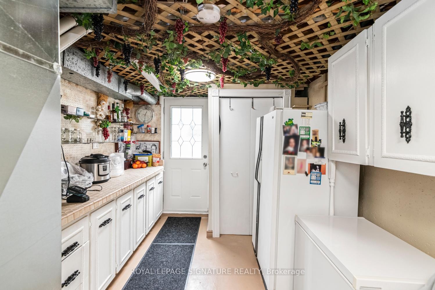 









55


Hanover

Place,
Hamilton,




ON
L8K 5X7

