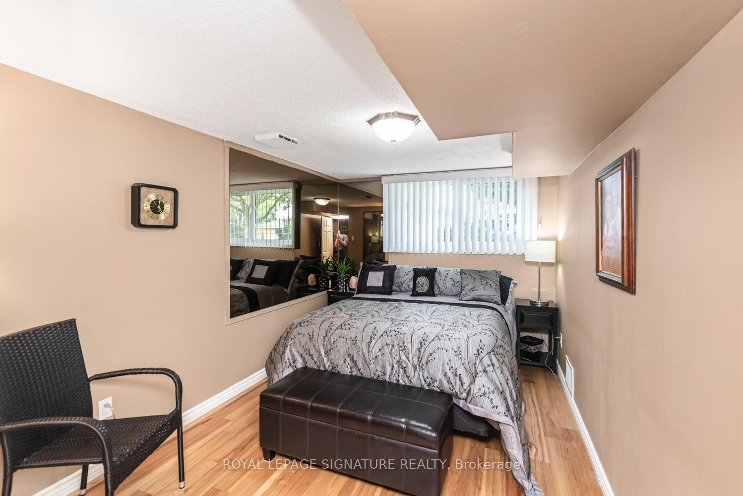 









55


Hanover

Place,
Hamilton,




ON
L8K 5X7

