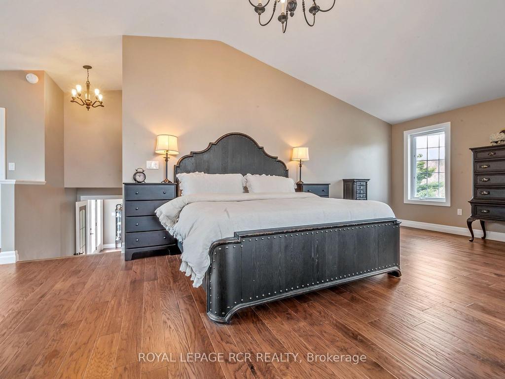 









17


King

Street,
Caledon,




ON
L7K 0C5

