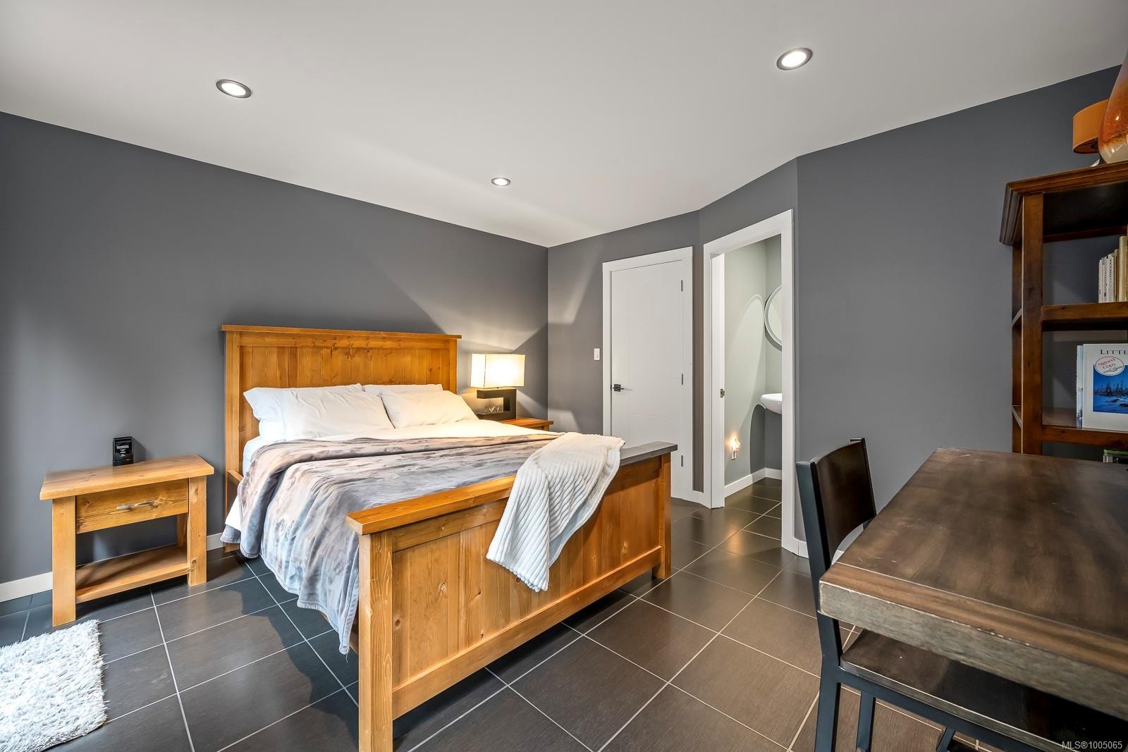 









2640


Conville Bay

Rd,
Quadra Island,




BC
V0P 1H0

