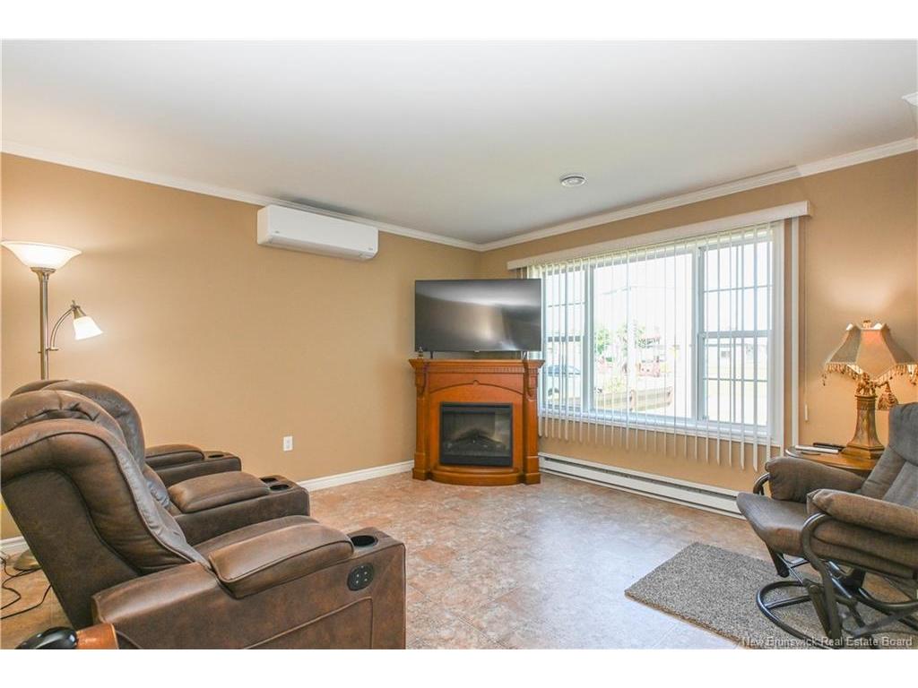 









158


3e rue

ST,
Shippagan,




NB
E8S 1V2

