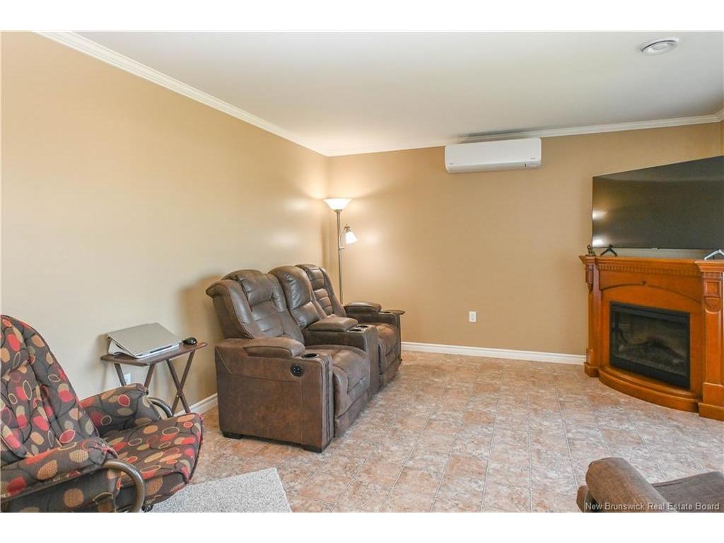 









158


3e rue

ST,
Shippagan,




NB
E8S 1V2

