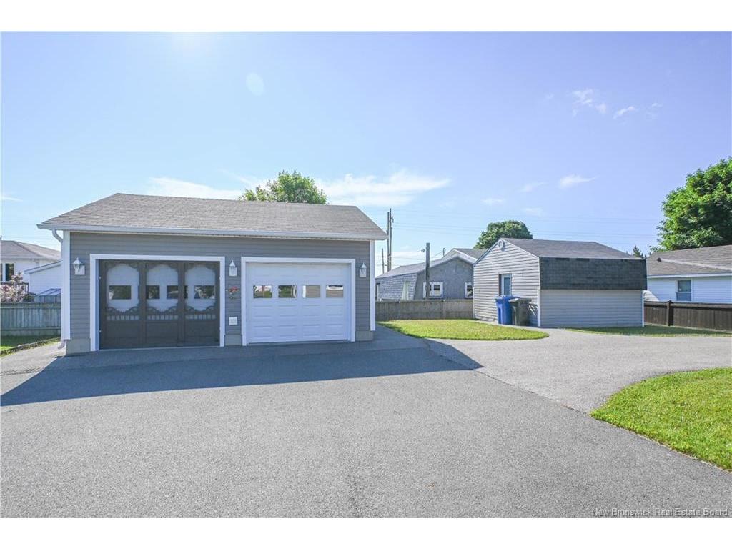 









158


3e rue

ST,
Shippagan,




NB
E8S 1V2

