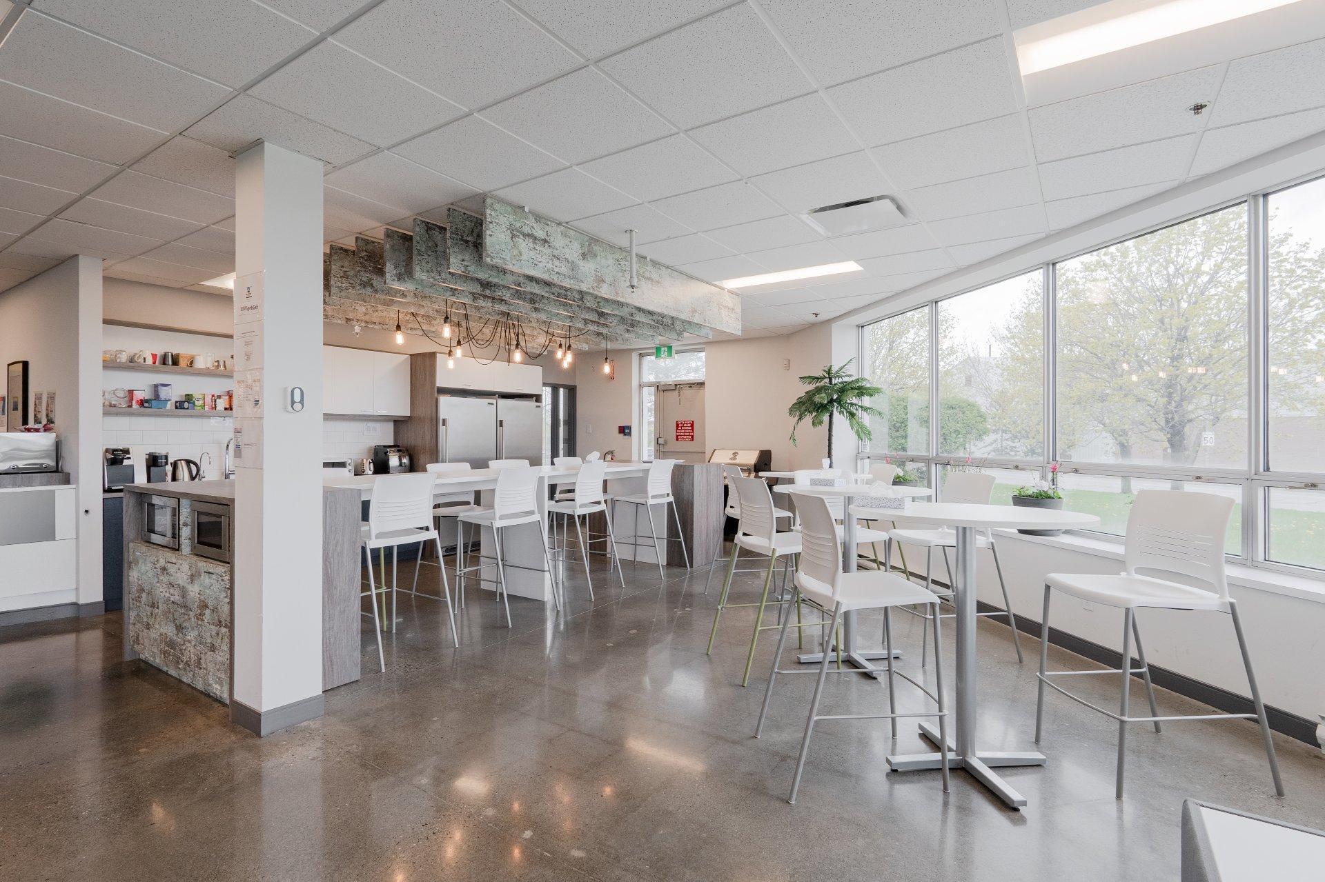 









1250Z


Rue Marie-Victorin

,
Saint-Bruno-de-Montarville,




QC
J3V6B8

