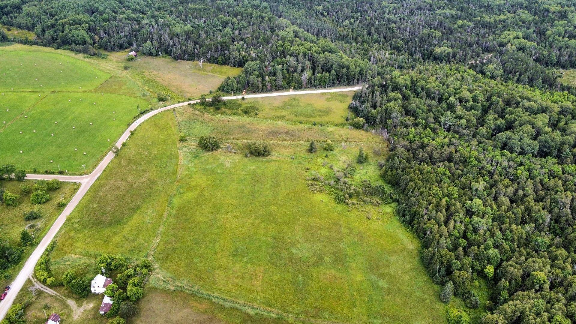 









5


Ch. Barry

,
L'Île-du-Grand-Calumet,







QC
J0X1J0

