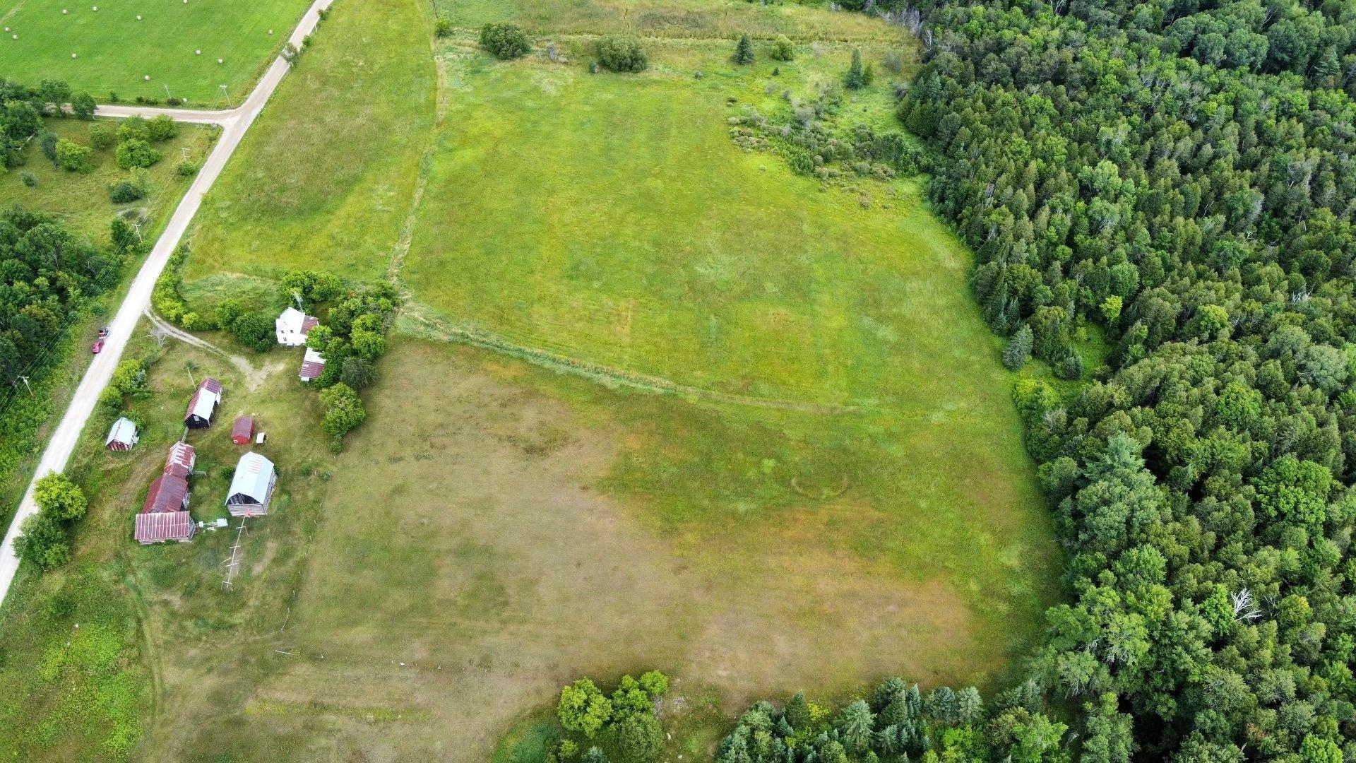









5


Ch. Barry

,
L'Île-du-Grand-Calumet,







QC
J0X1J0


