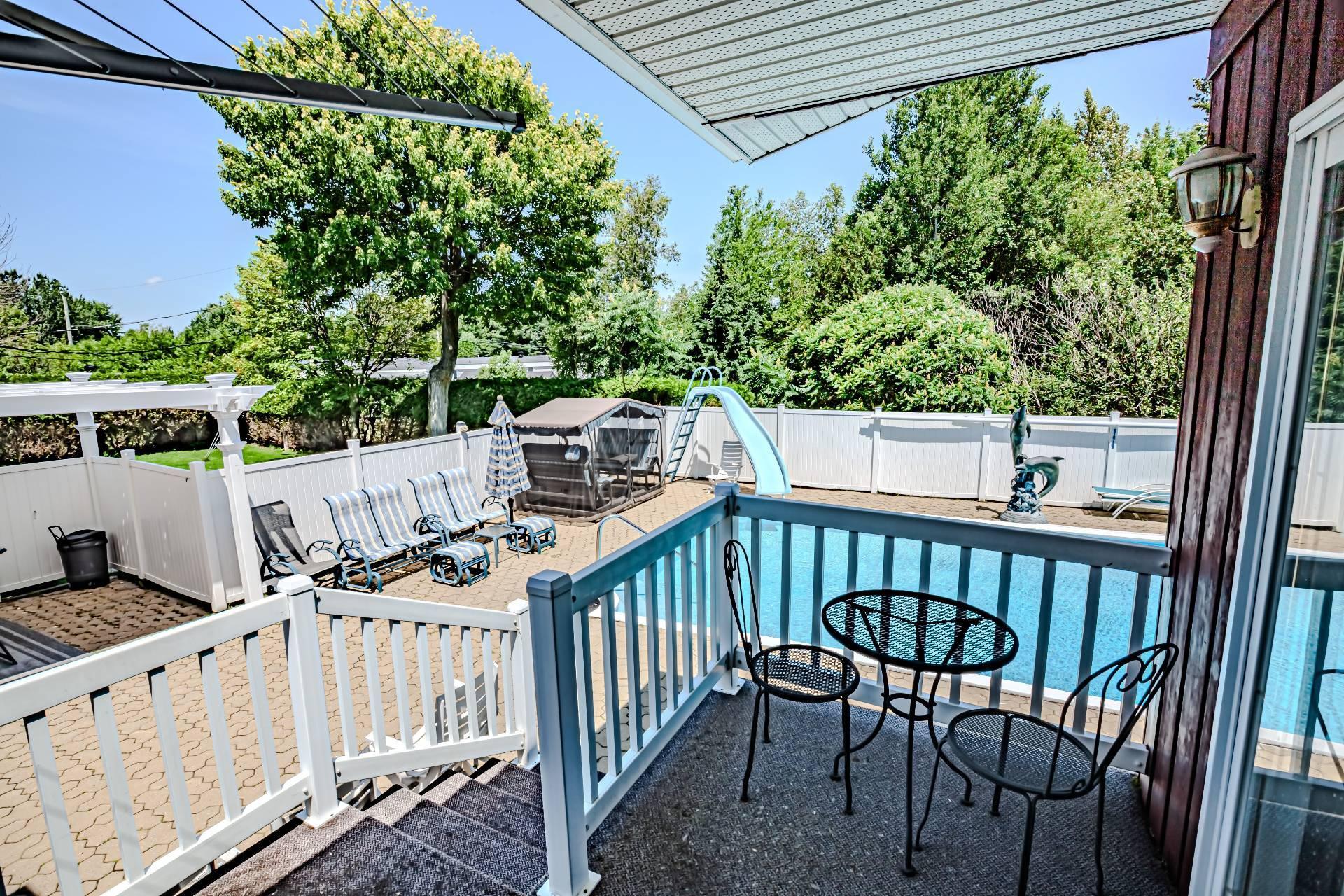 









920


Boul. St-Joseph O.

,
Drummondville,




QC
J2E1H9

