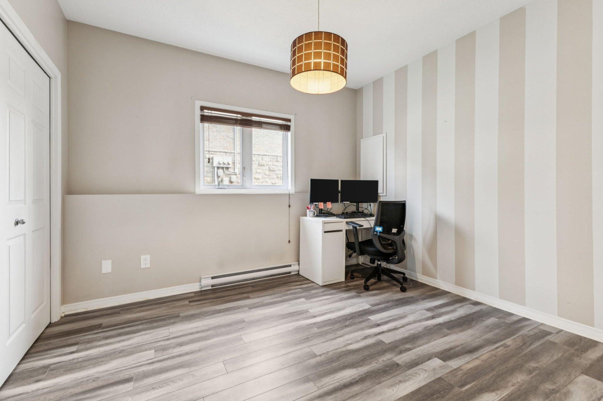 









19


Rue de la Forge

, 1,
Gatineau (Aylmer),




QC
J9J0E1


