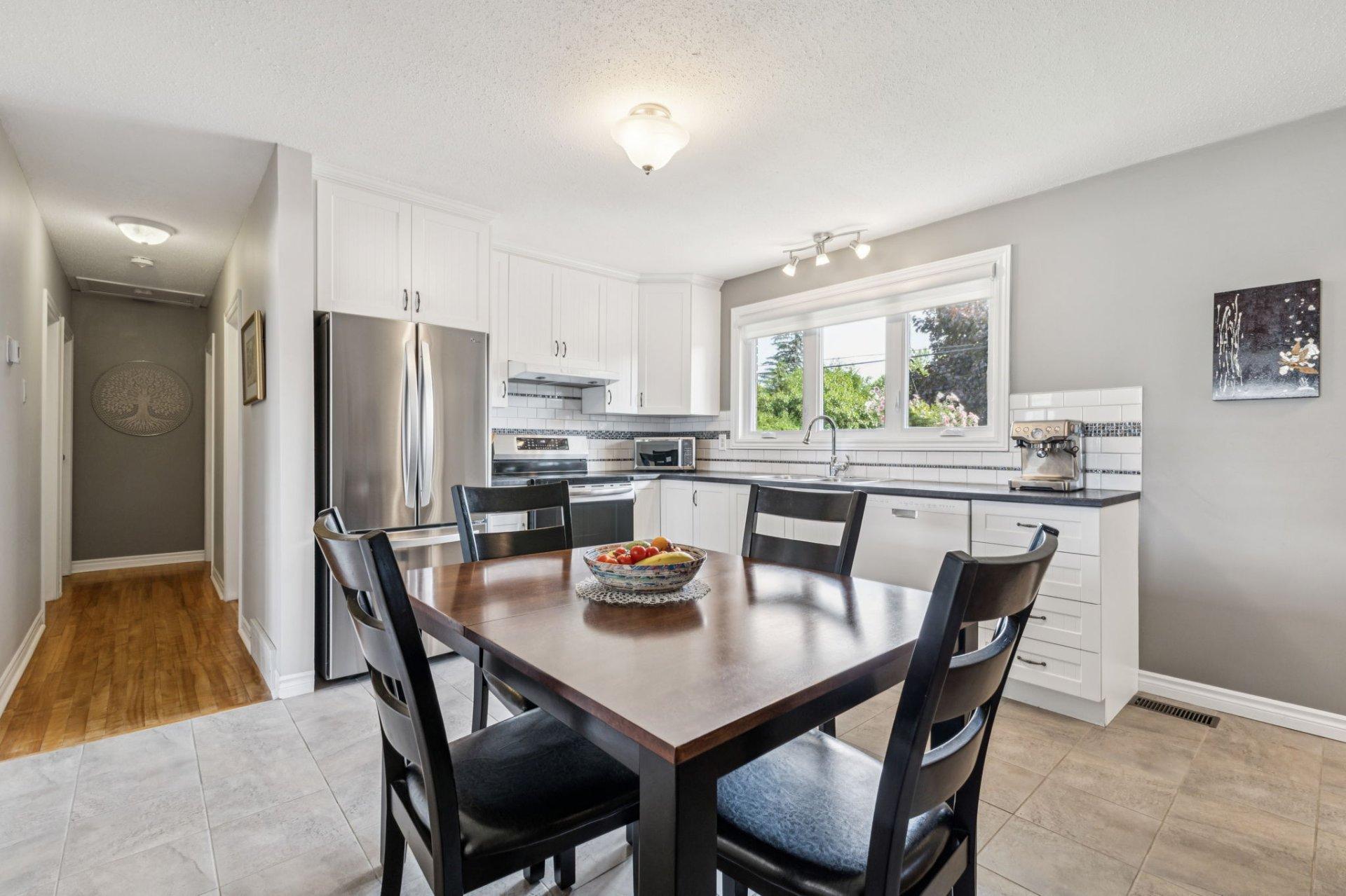 









40


Rue de Provence

,
Gatineau (Gatineau),




QC
J8T4V1

