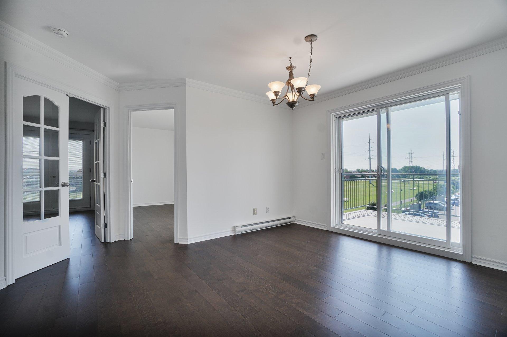 









4305


Av. Colomb

, 402,
Brossard,




QC
J4Z3V2

