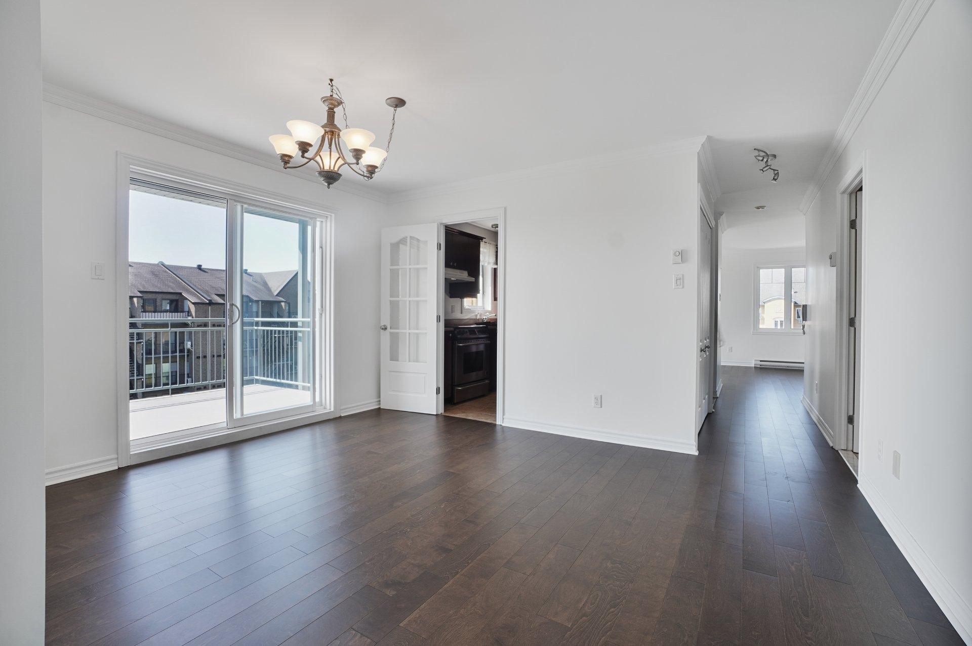 









4305


Av. Colomb

, 402,
Brossard,




QC
J4Z3V2

