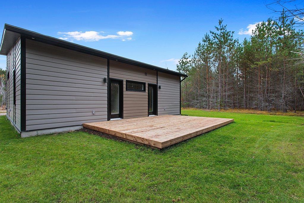 









24


Rue Second

,
Otter Lake,




QC
J0X2P0

