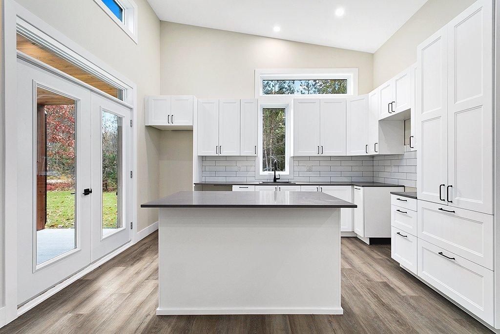 









24


Rue Second

,
Otter Lake,




QC
J0X2P0

