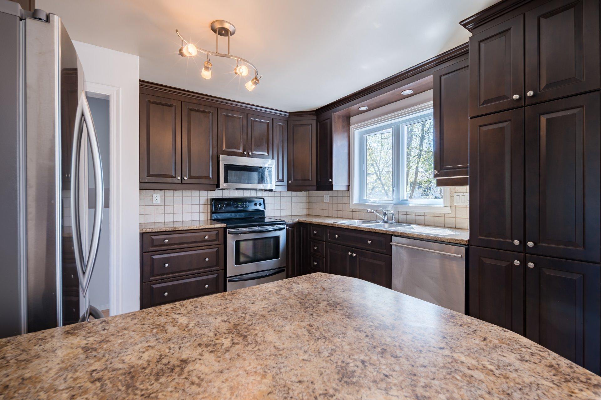 









136


Lincoln Drive

,
Beaconsfield,




QC
H9W1M6

