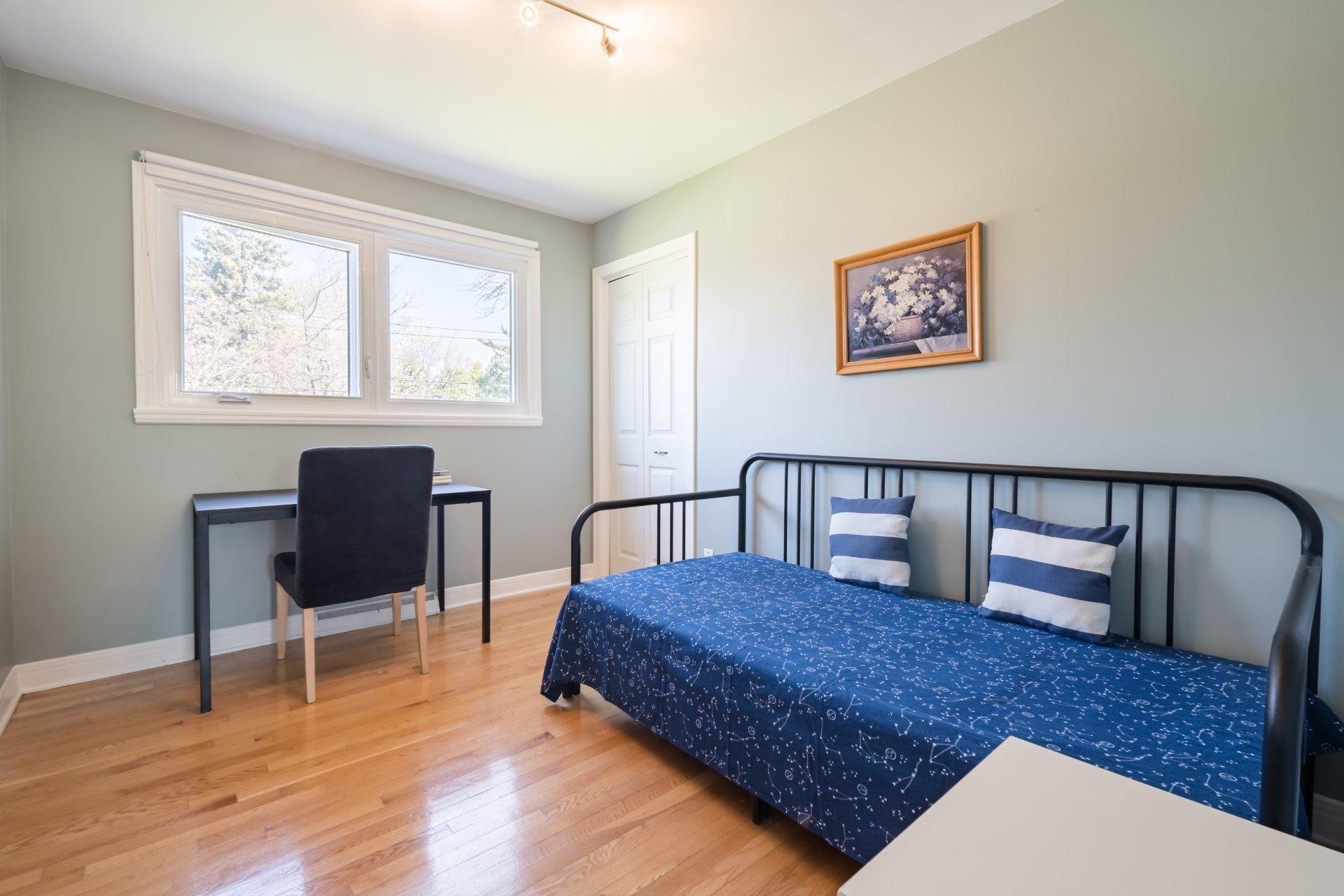 









136


Lincoln Drive

,
Beaconsfield,




QC
H9W1M6


