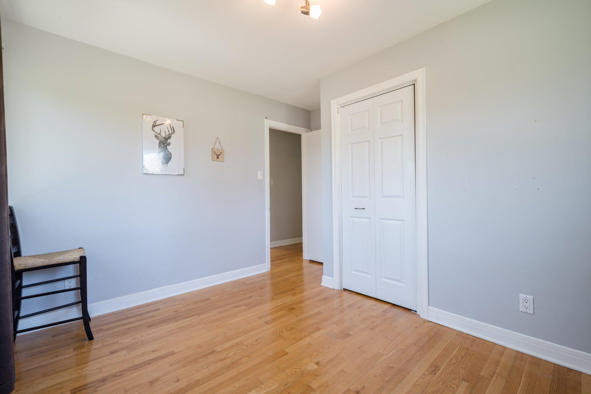 









136


Lincoln Drive

,
Beaconsfield,




QC
H9W1M6

