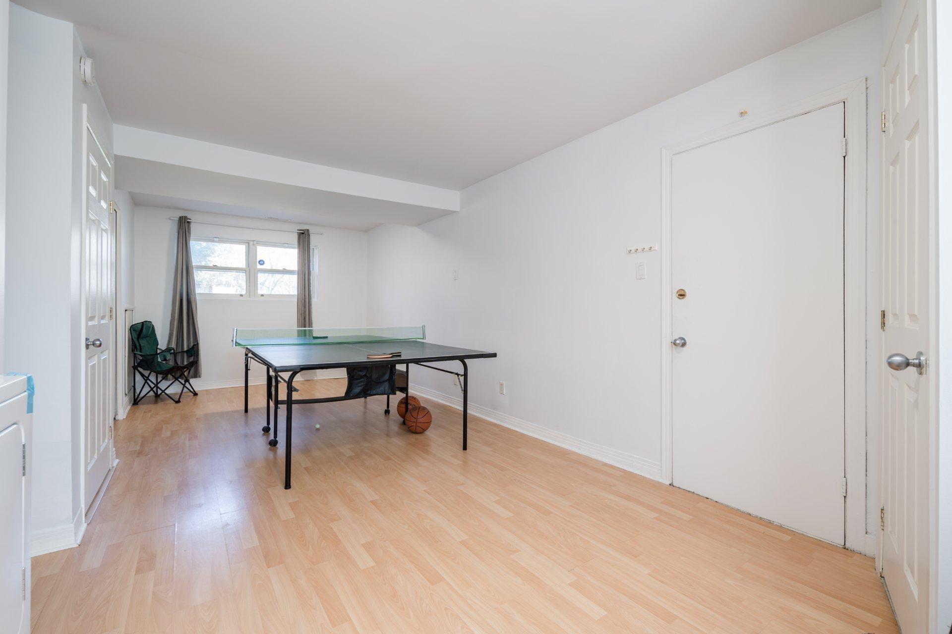 









136


Lincoln Drive

,
Beaconsfield,




QC
H9W1M6

