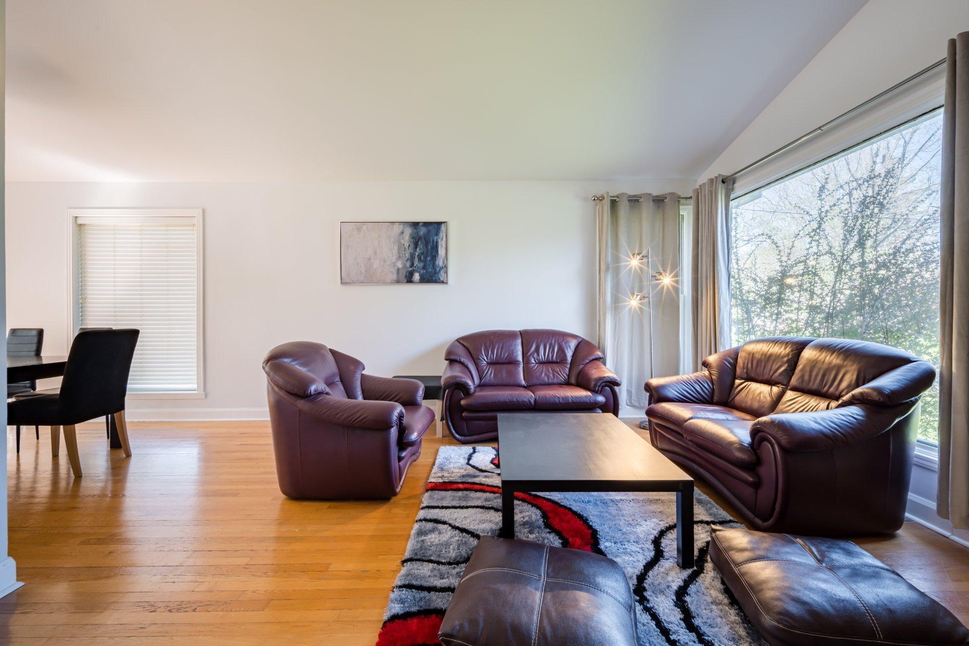 









136


Lincoln Drive

,
Beaconsfield,




QC
H9W1M6

