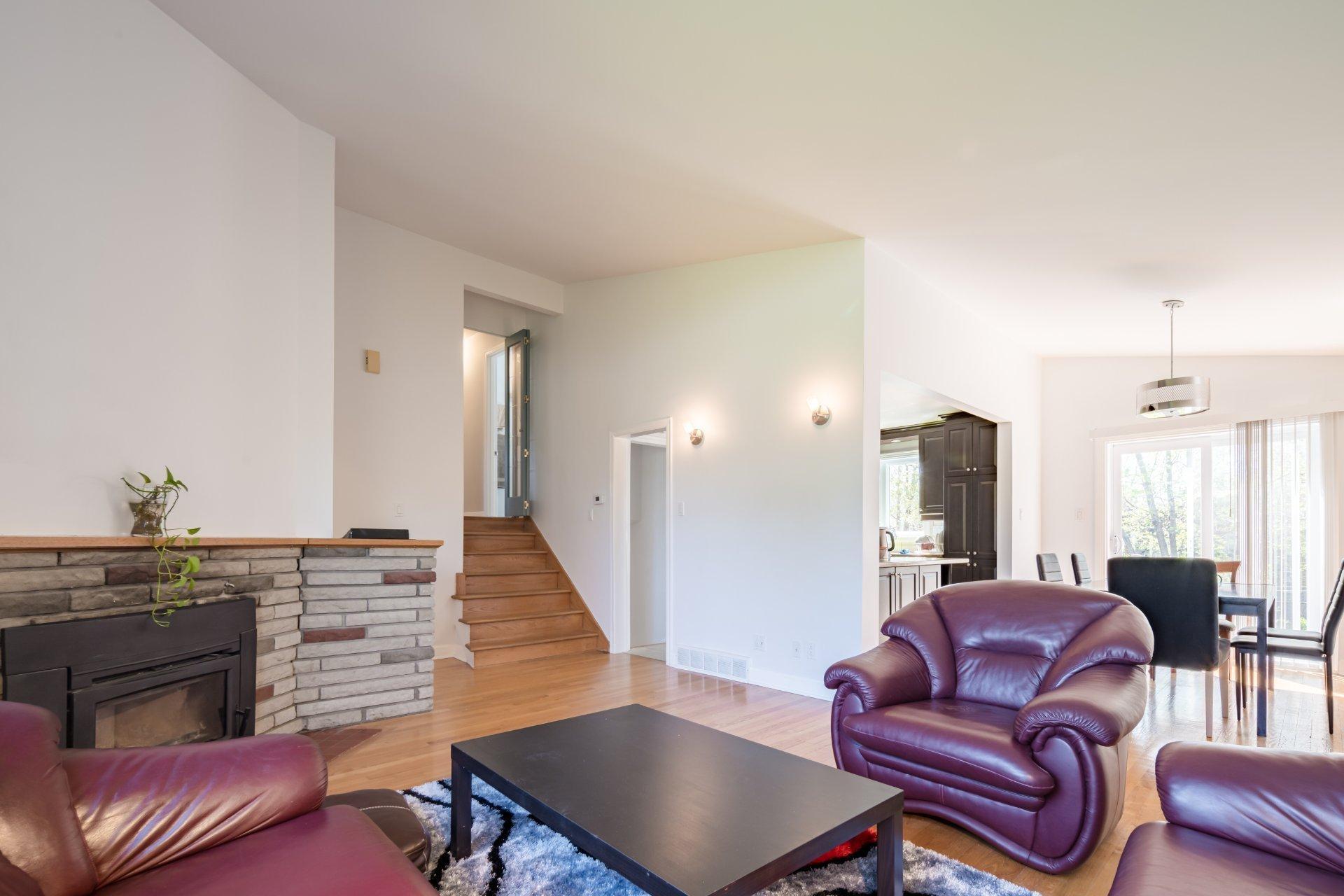 









136


Lincoln Drive

,
Beaconsfield,




QC
H9W1M6

