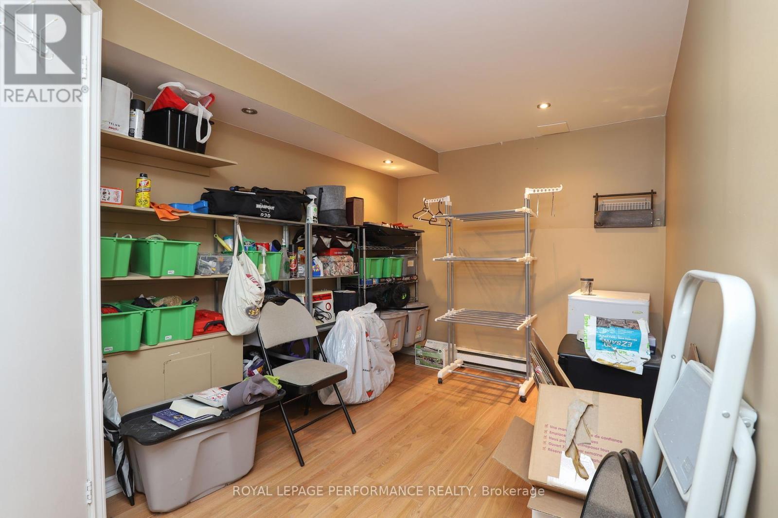 












A - 2 LOVELL LANE

,
Ottawa,




Ontario
K2H9B6

