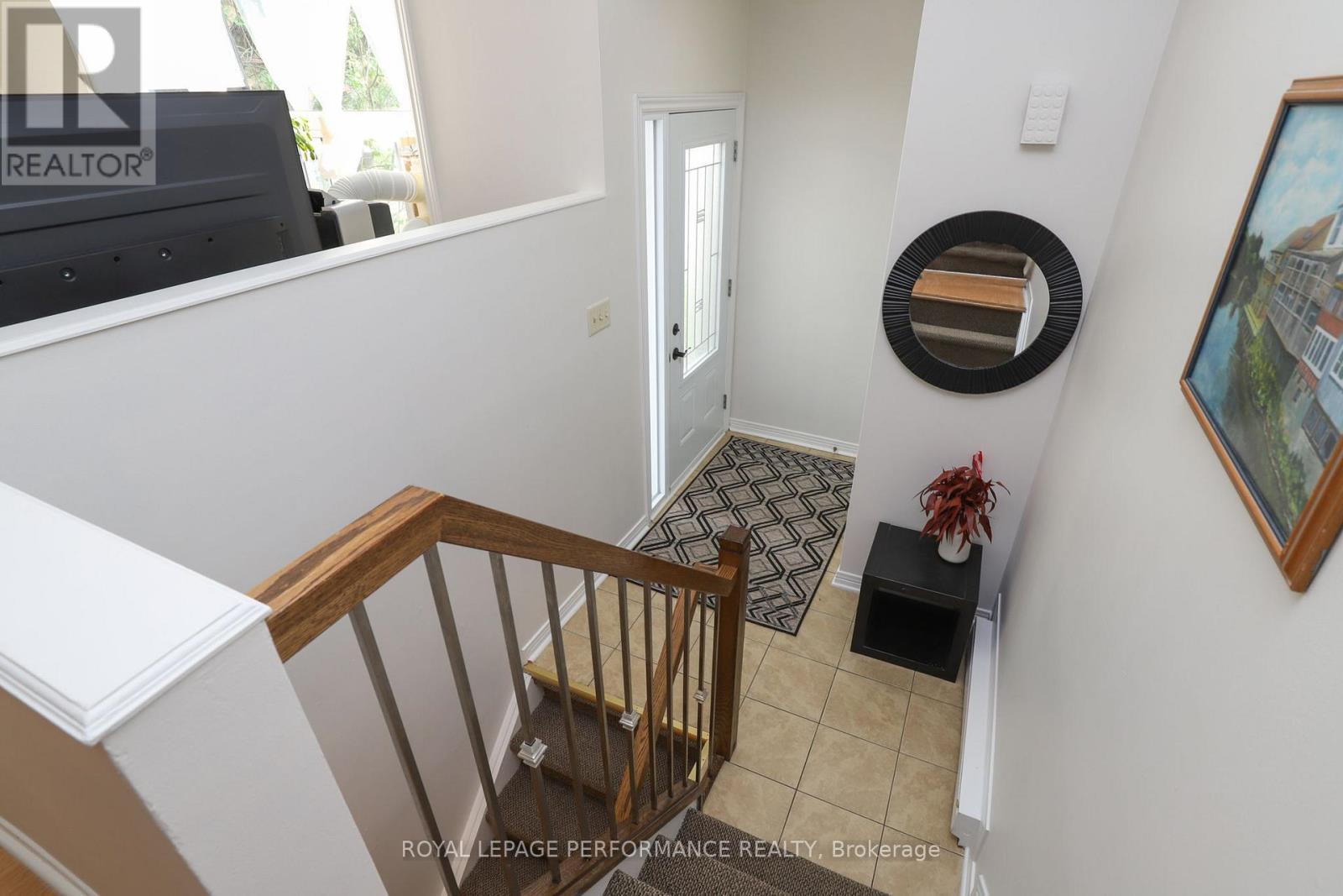 












A - 2 LOVELL LANE

,
Ottawa,




Ontario
K2H9B6

