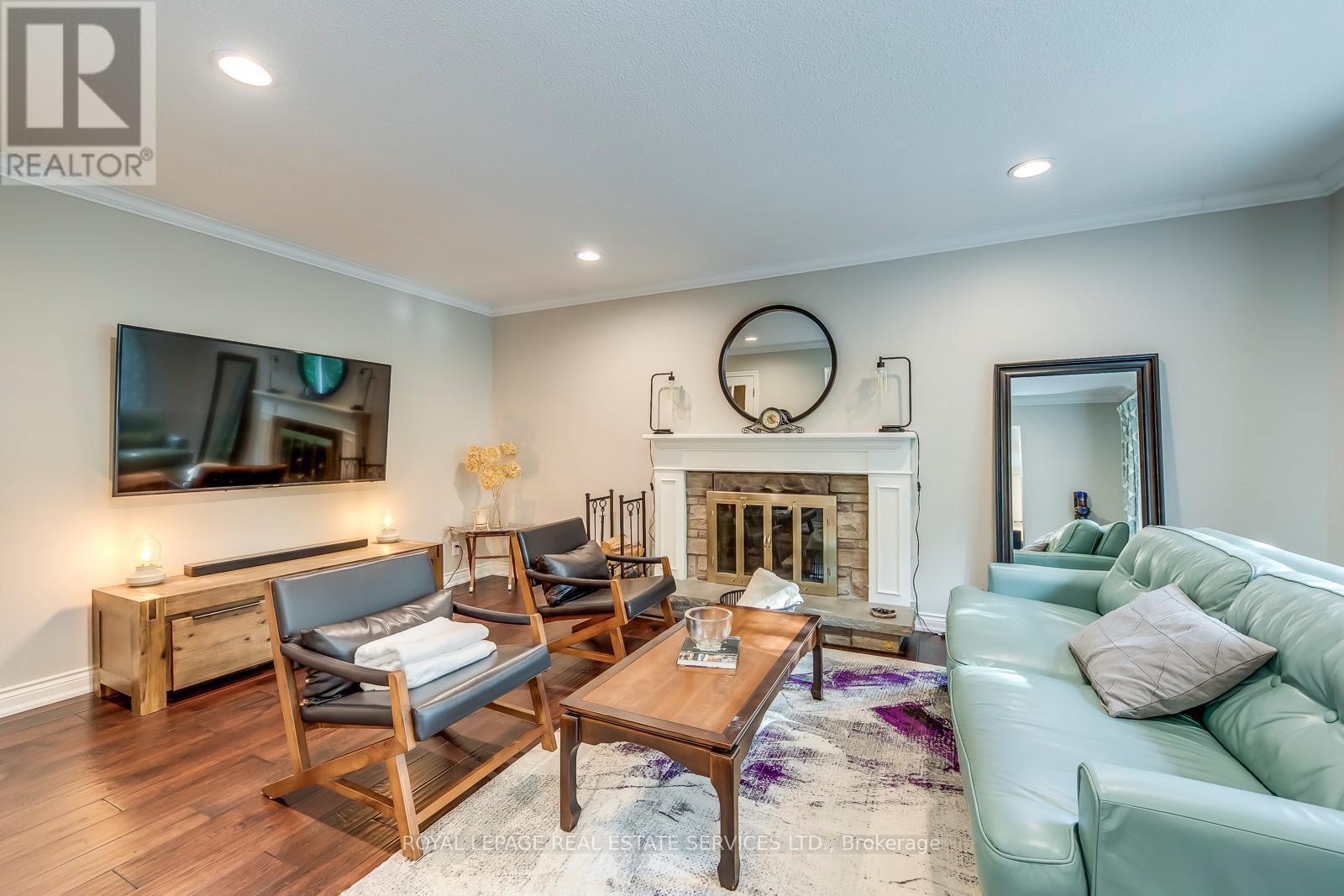 












1460 CAULDER DRIVE

,
Oakville,




Ontario
L6J5S9

