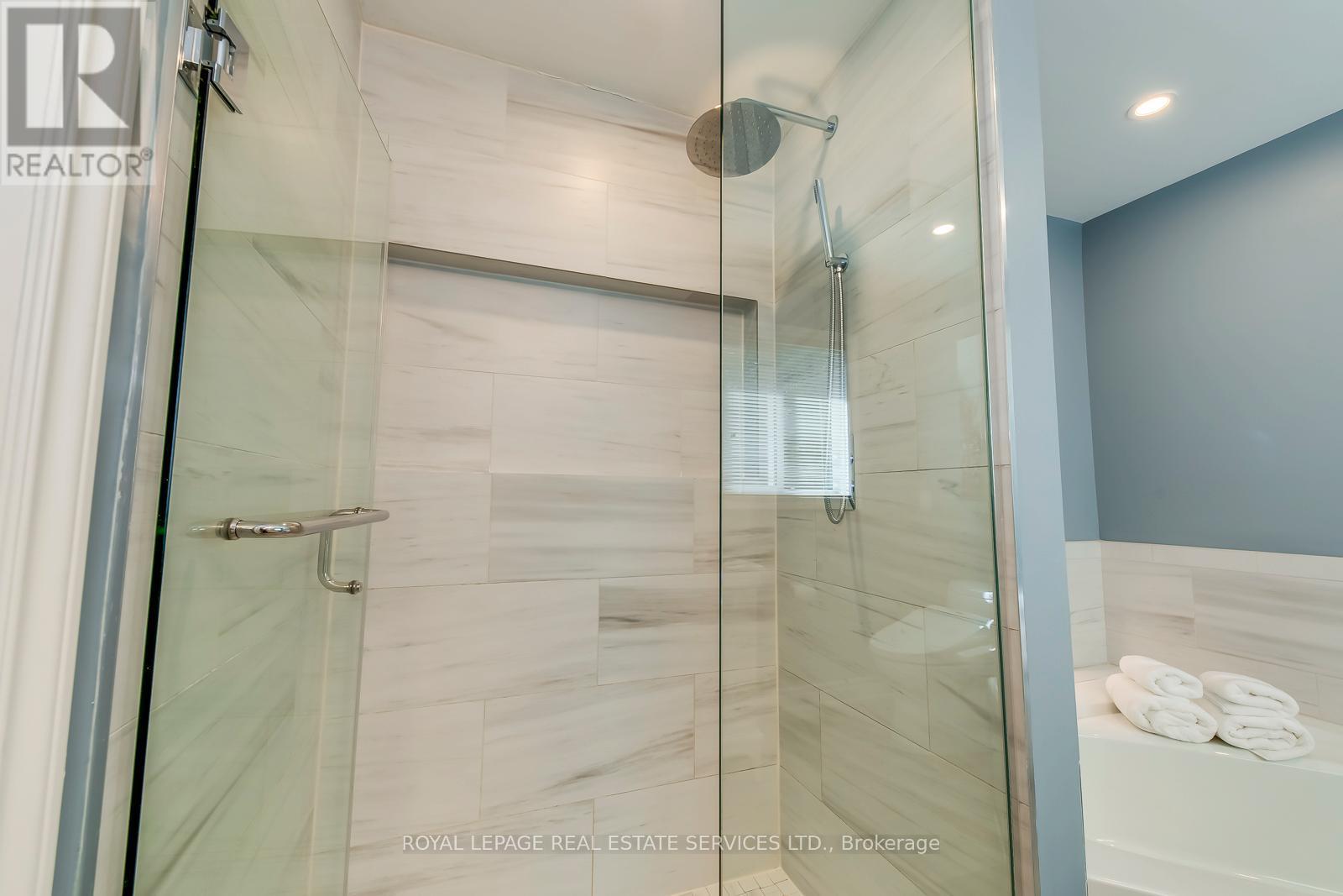 












1460 CAULDER DRIVE

,
Oakville,




Ontario
L6J5S9


