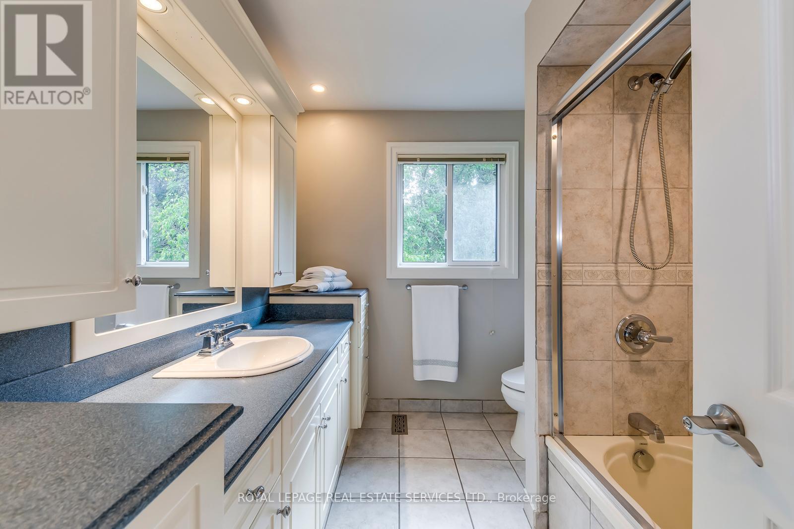 












1460 CAULDER DRIVE

,
Oakville,




Ontario
L6J5S9

