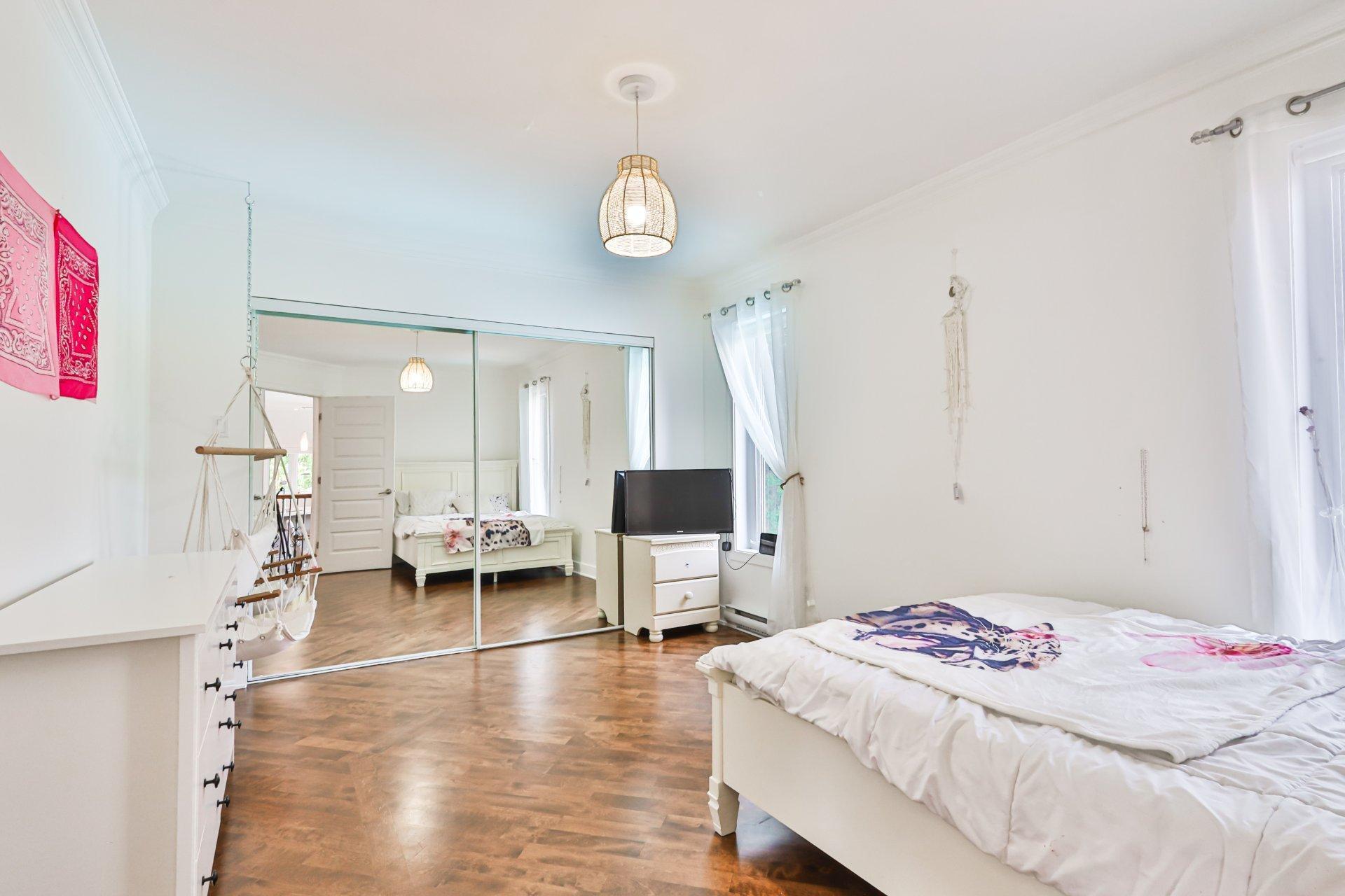 









26


Rue de la Flandre

,
Blainville,




QC
J7C5G3

