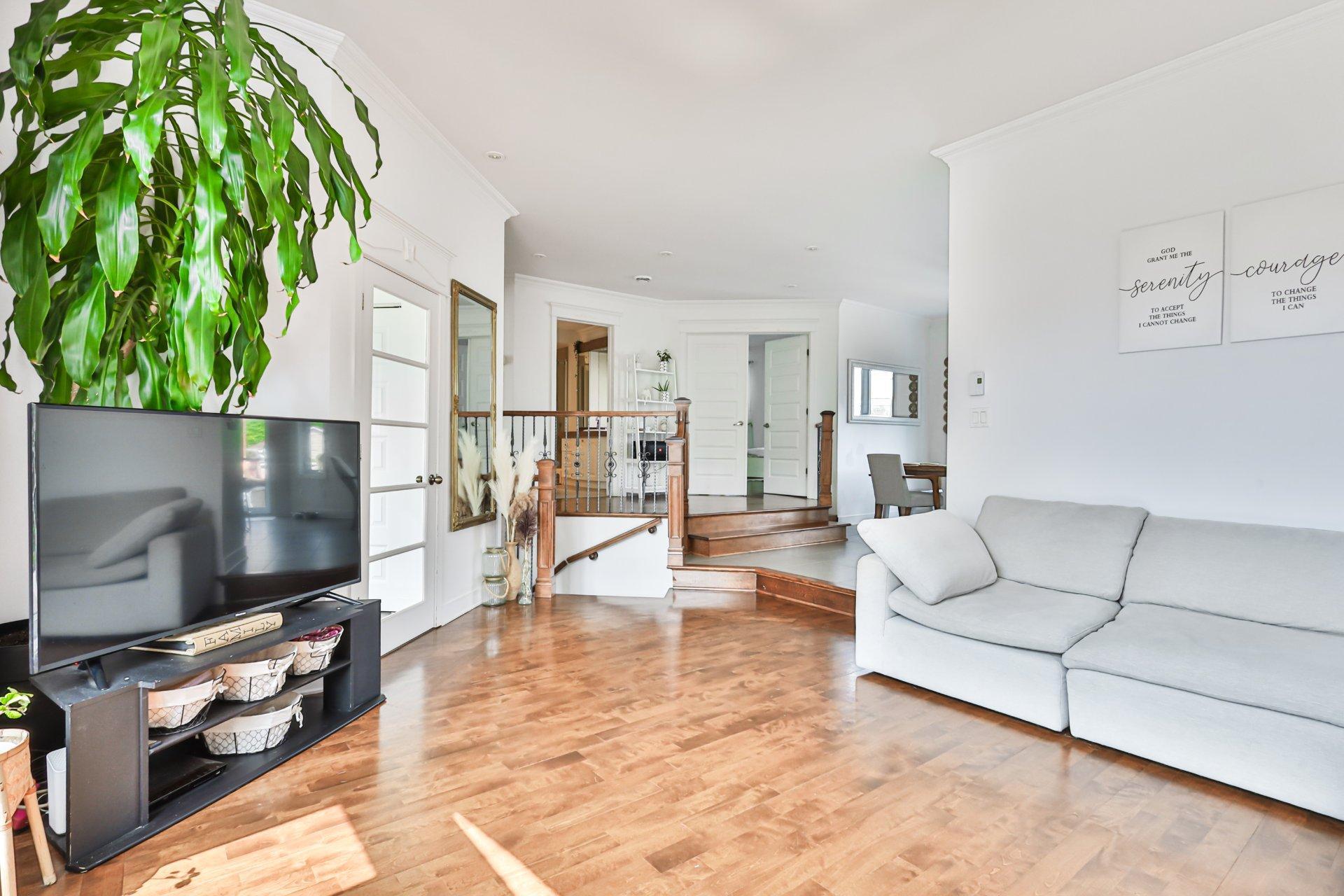 









26


Rue de la Flandre

,
Blainville,




QC
J7C5G3

