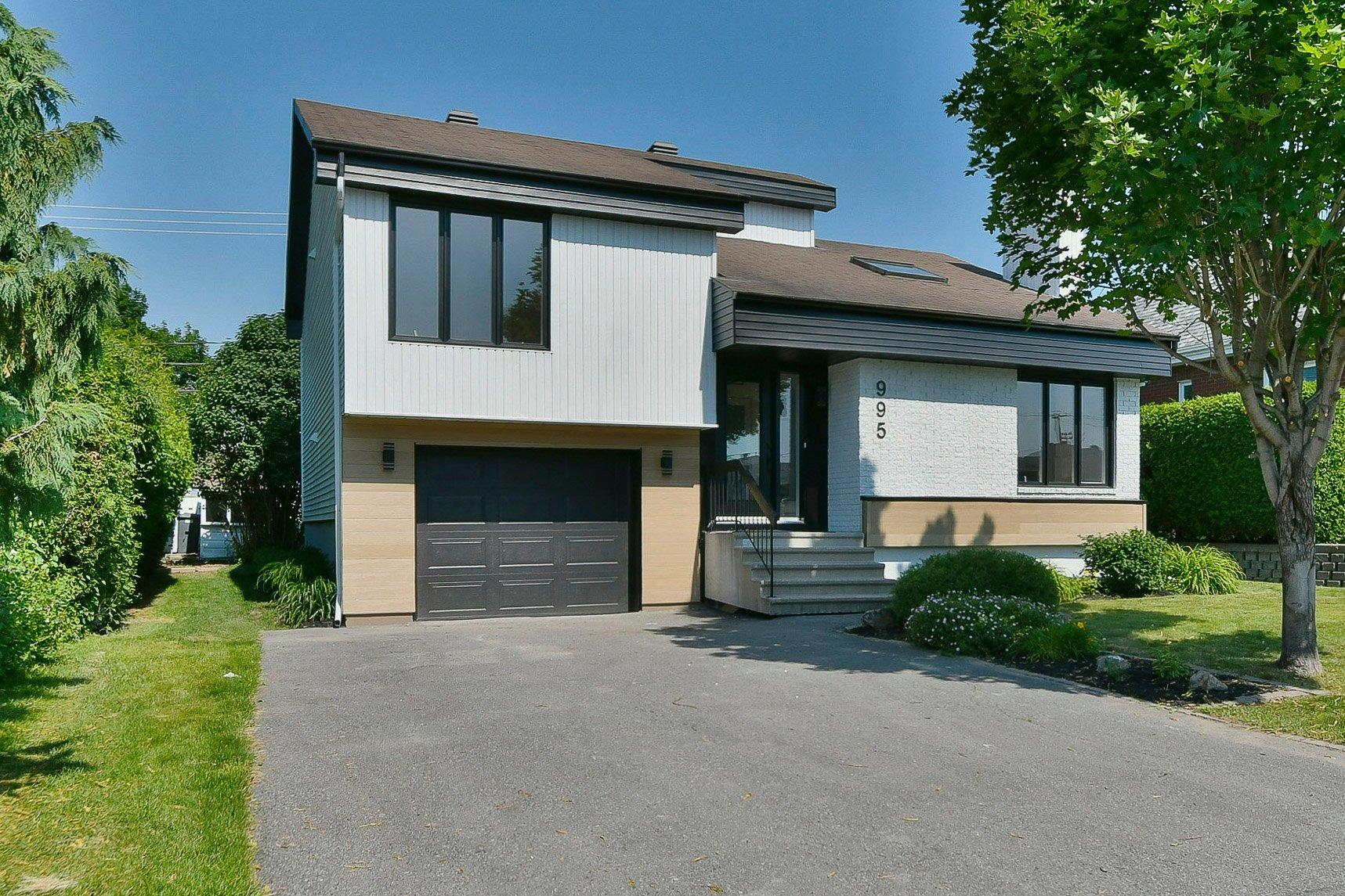 









995


Boul. Iberville

,
Repentigny (Repentigny),




QC
J5Y3A8

