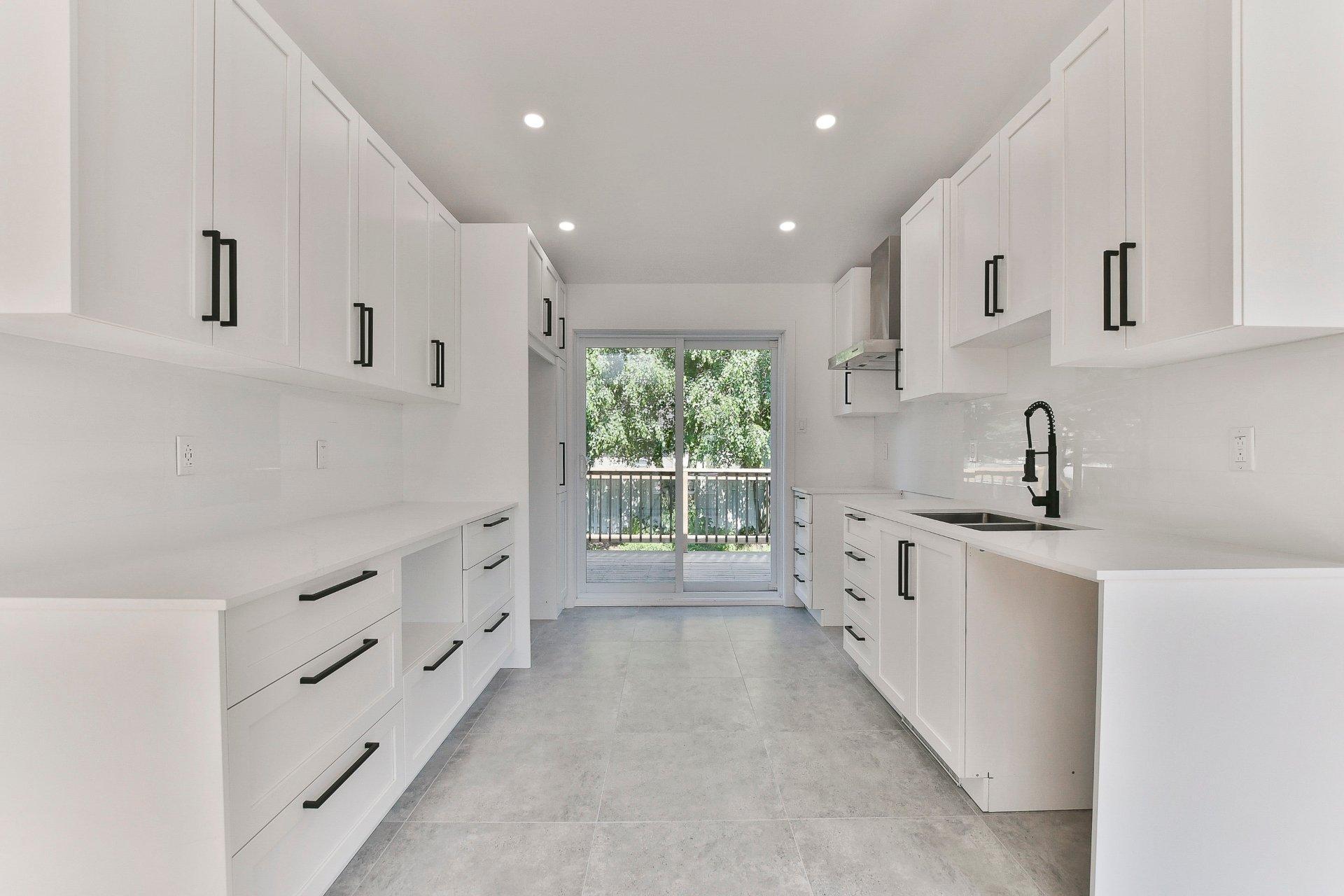 









995


Boul. Iberville

,
Repentigny (Repentigny),




QC
J5Y3A8


