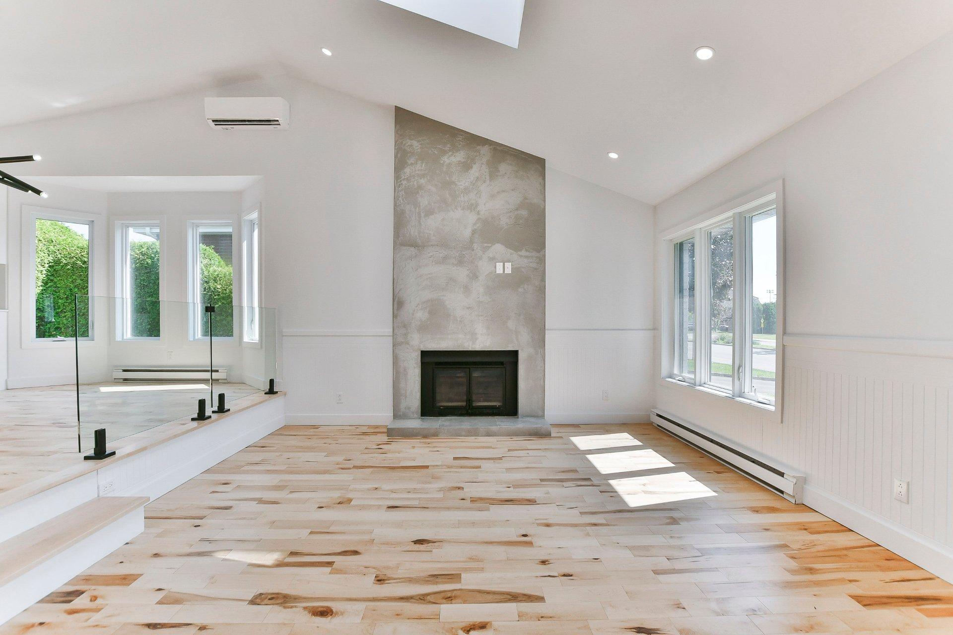 









995


Boul. Iberville

,
Repentigny (Repentigny),




QC
J5Y3A8


