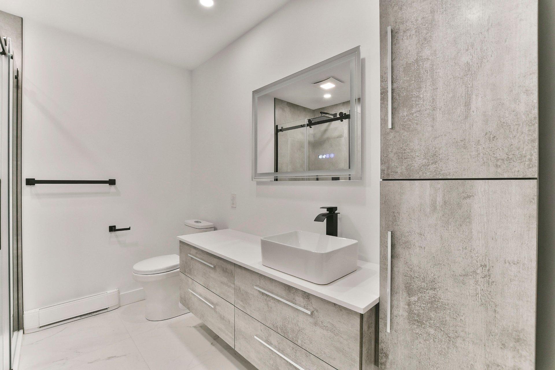 









995


Boul. Iberville

,
Repentigny (Repentigny),




QC
J5Y3A8

