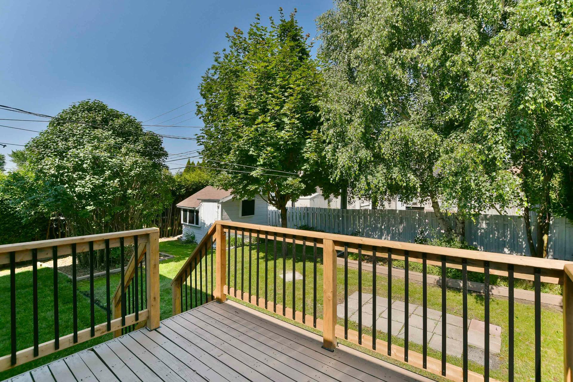 









995


Boul. Iberville

,
Repentigny (Repentigny),




QC
J5Y3A8

