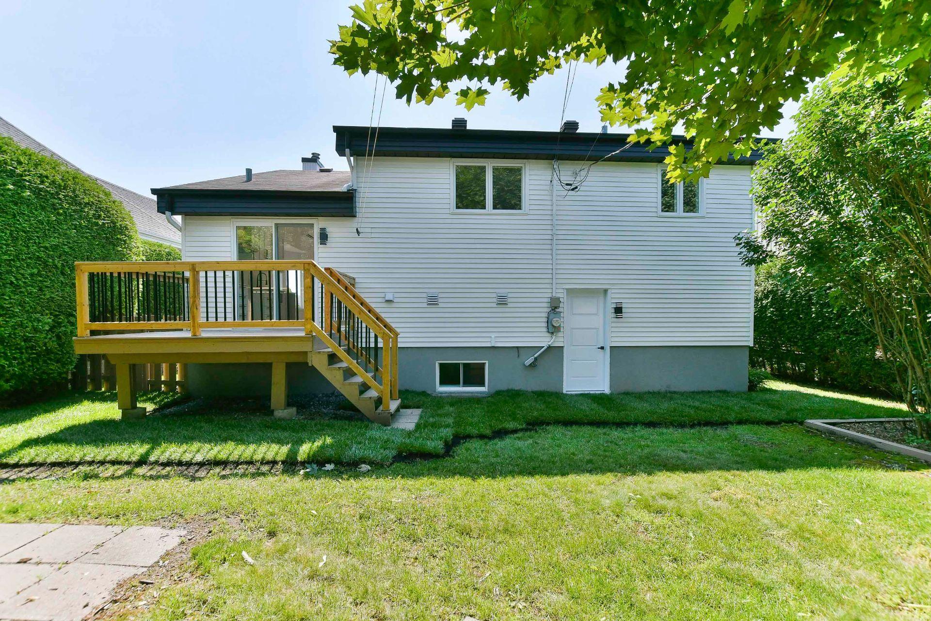 









995


Boul. Iberville

,
Repentigny (Repentigny),




QC
J5Y3A8


