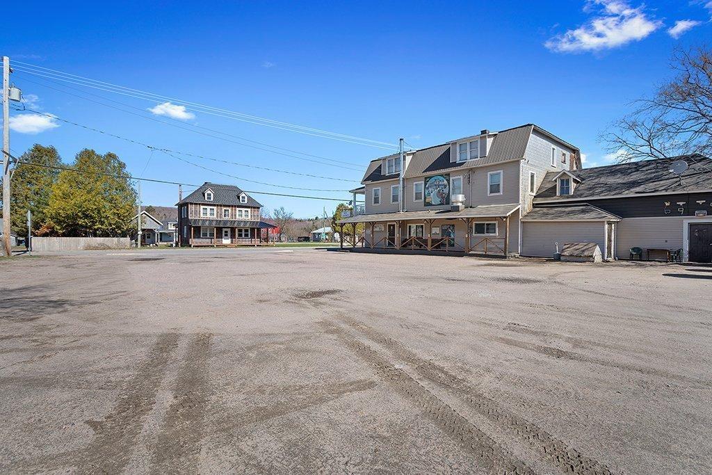 









2144


Route 303

,
Thorne,




QC
J0X2A0

