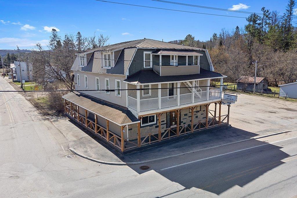 









2144


Route 303

,
Thorne,




QC
J0X2A0

