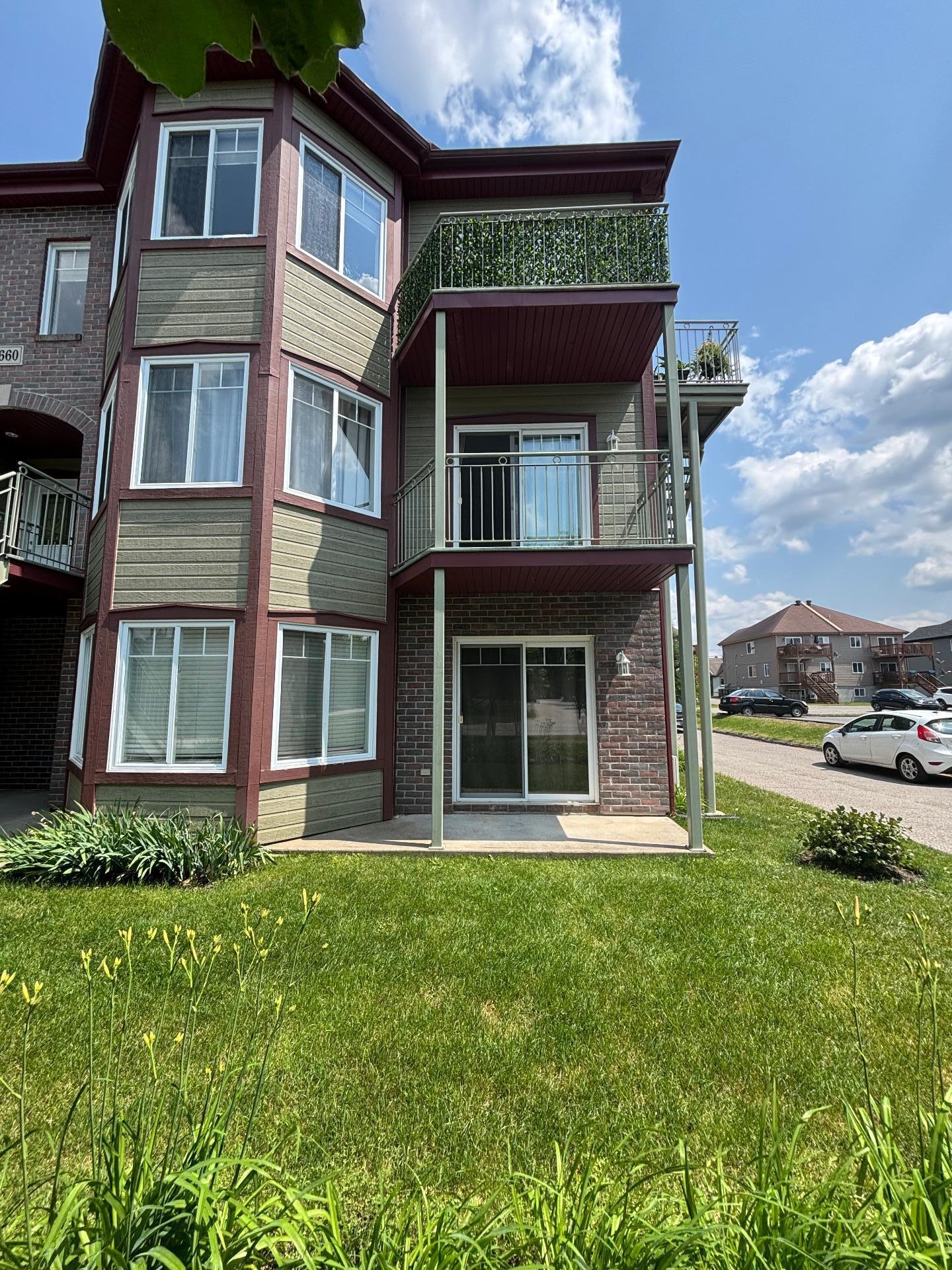 









660


Rue Proulx

, 2,
Mont-Tremblant,




QC
J8E2S6

