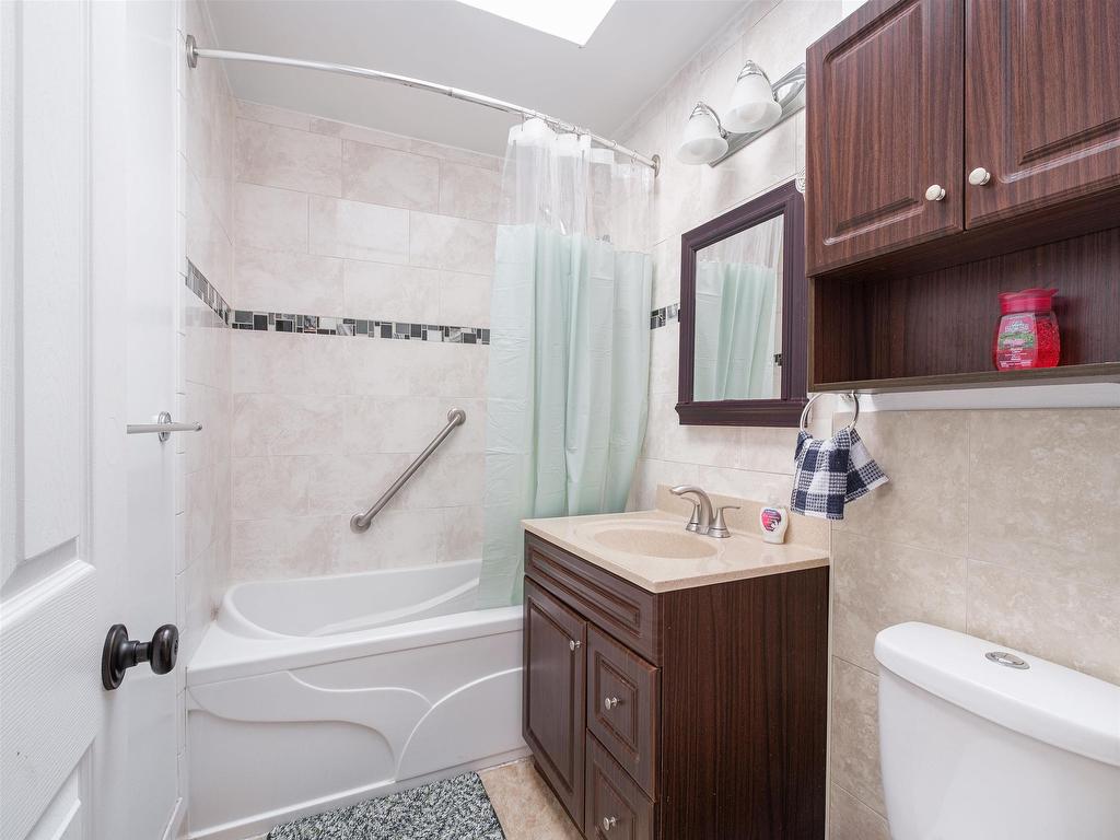 












14 Donwood Drive

,
Charlottetown,




PE
C1A 5L2

