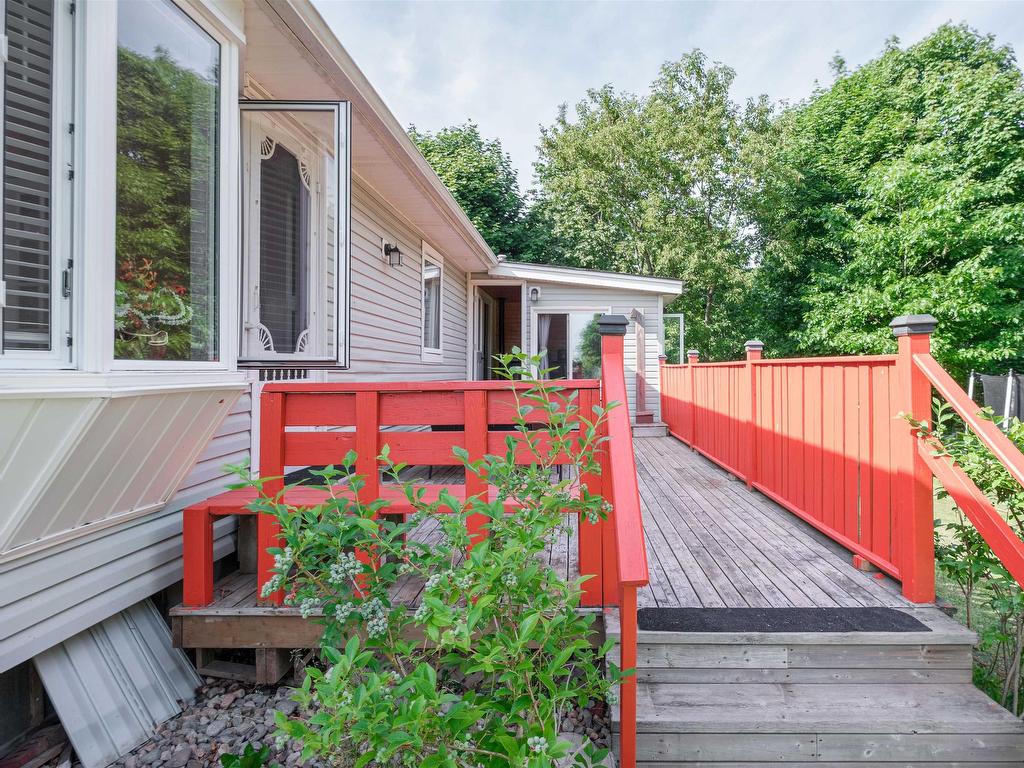












14 Donwood Drive

,
Charlottetown,




PE
C1A 5L2

