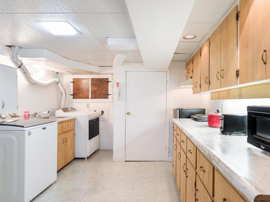 












14 Donwood Drive

,
Charlottetown,




PE
C1A 5L2

