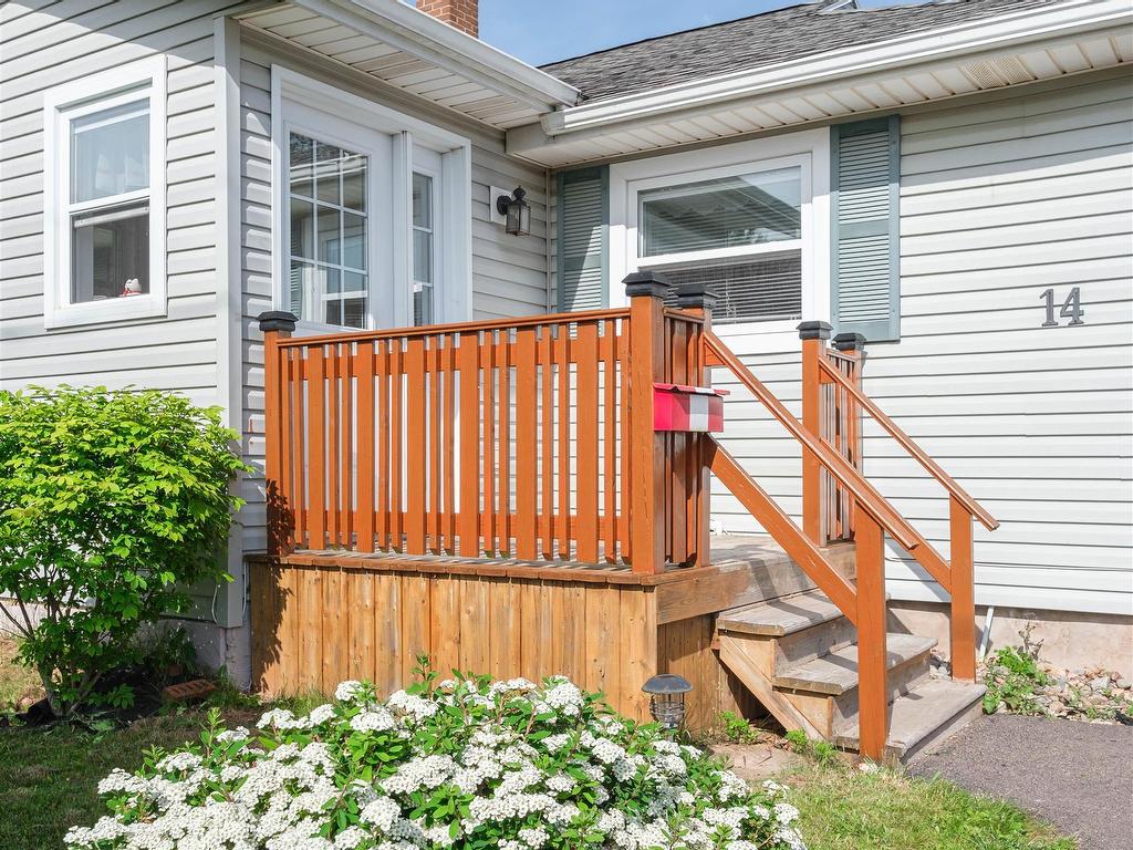 












14 Donwood Drive

,
Charlottetown,




PE
C1A 5L2

