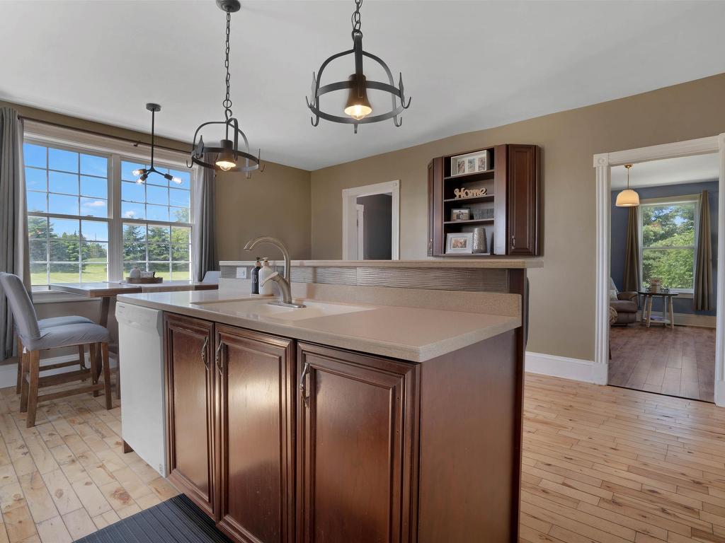 












2558 Mount Stewart Road

,
Peakes,




PE
C0A 1T0

