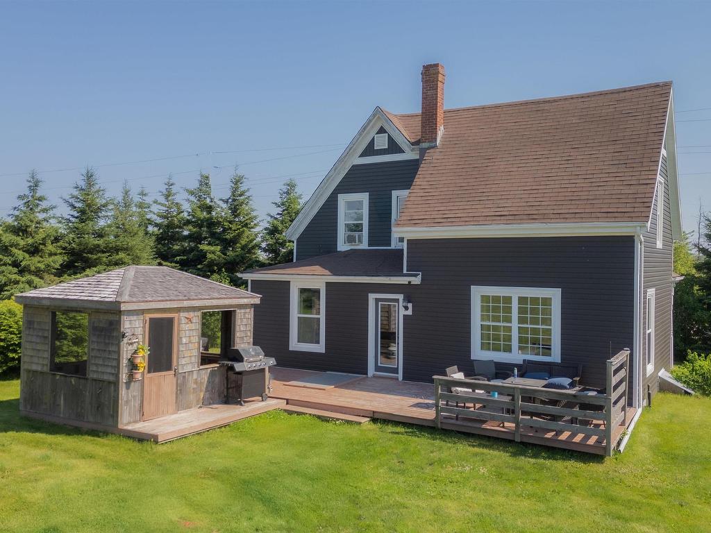 












2558 Mount Stewart Road

,
Peakes,




PE
C0A 1T0

