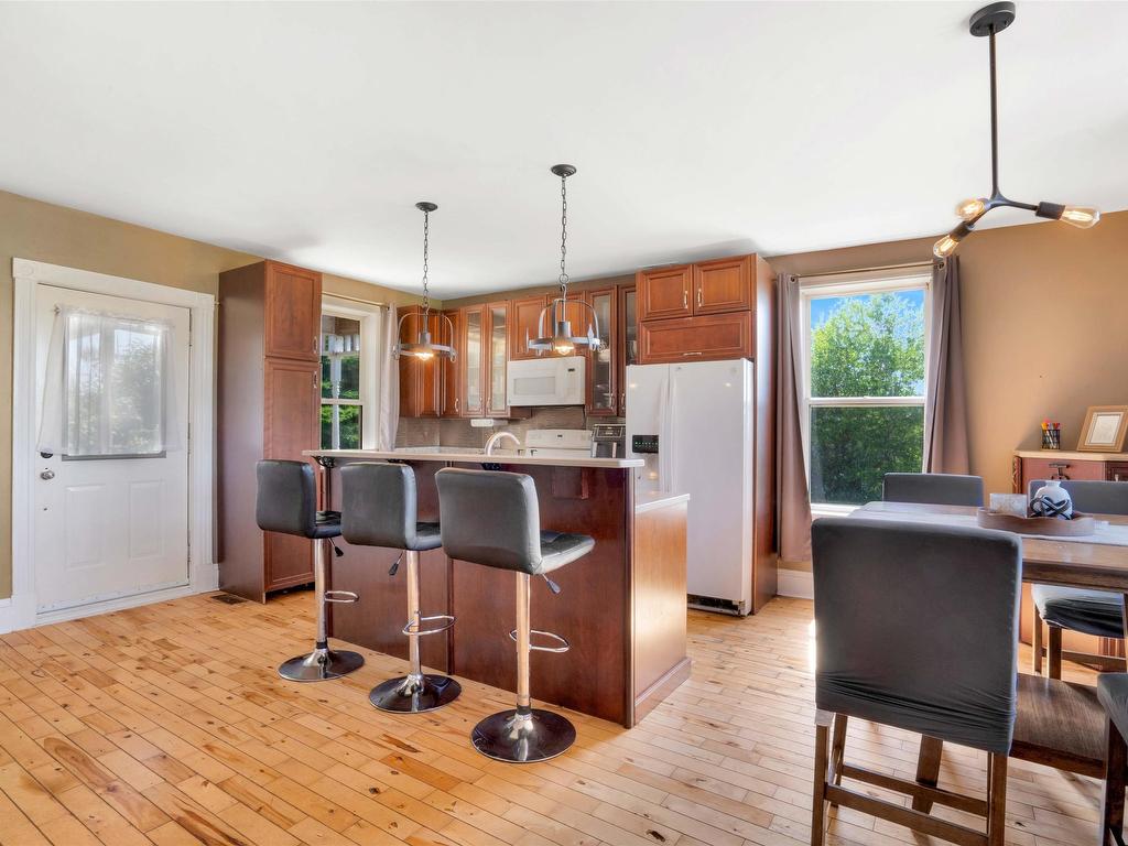 












2558 Mount Stewart Road

,
Peakes,




PE
C0A 1T0


