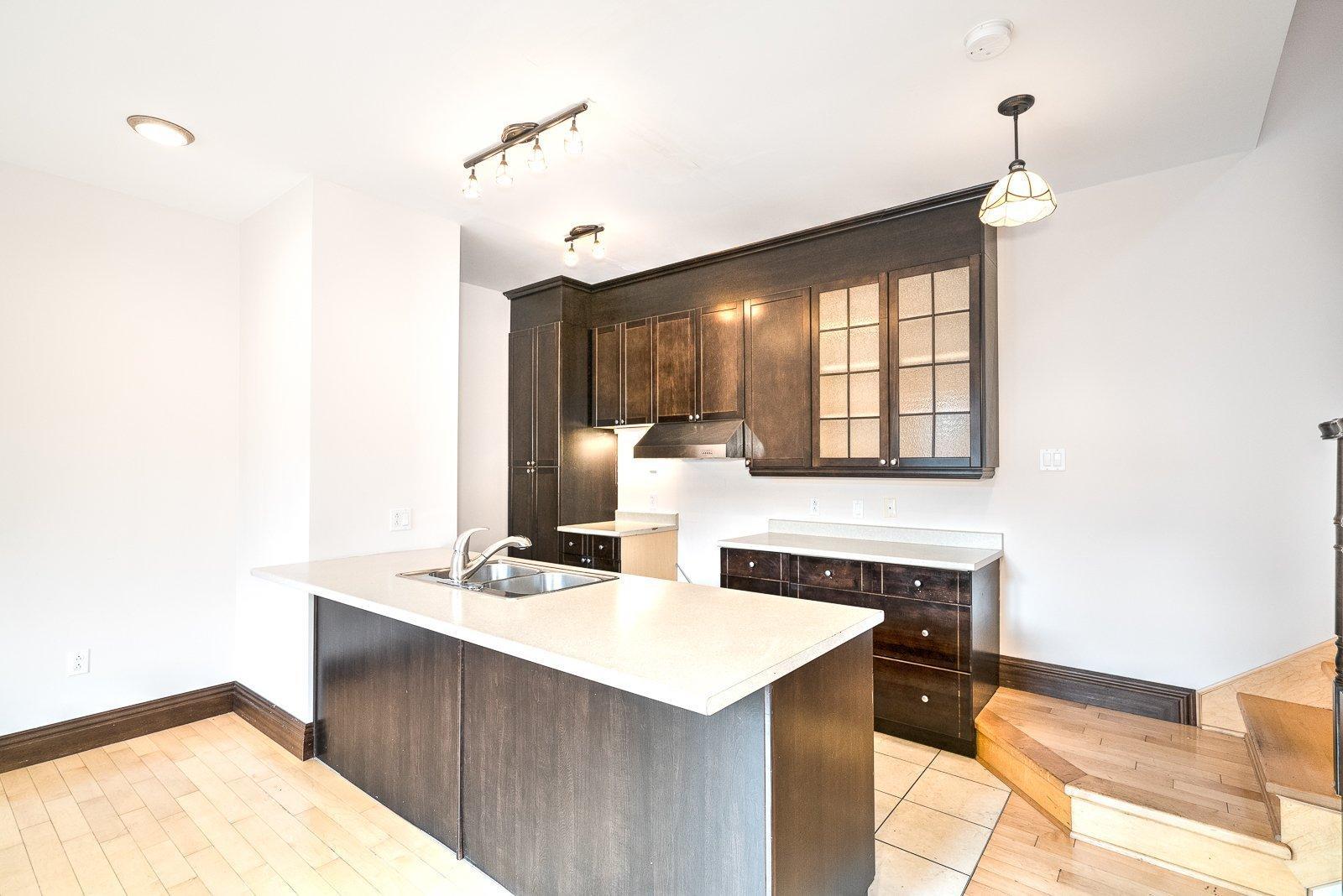 









5405


Boul. Rosemont

,
Montréal (Rosemont/La Petite-Patrie),




QC
H1T2G6

