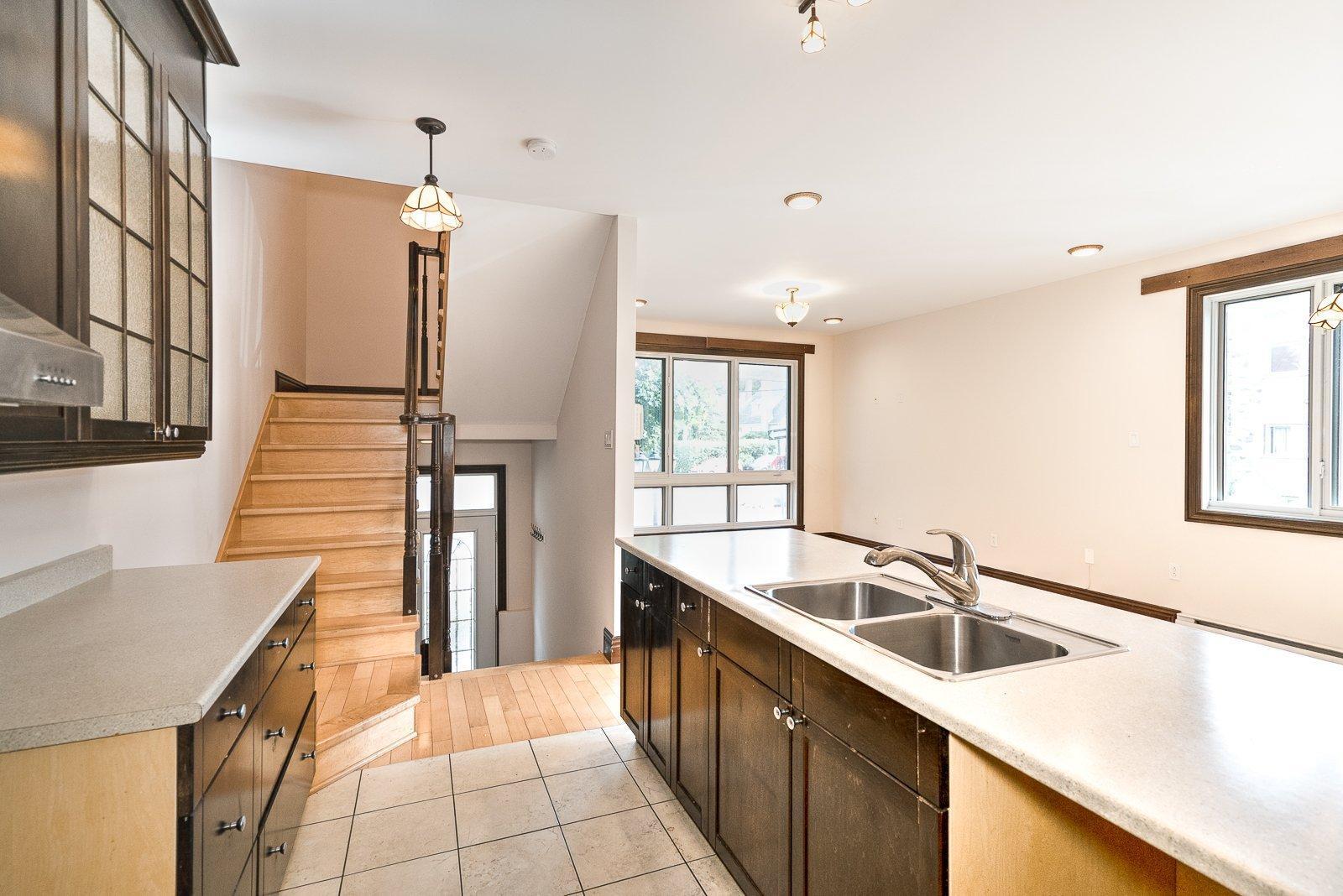 









5405


Boul. Rosemont

,
Montréal (Rosemont/La Petite-Patrie),




QC
H1T2G6

