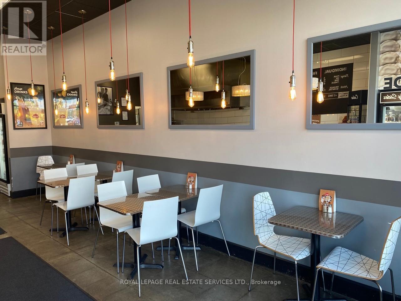 












4336 KING STREET E

,
Kitchener,




Ontario
N2P3W6


